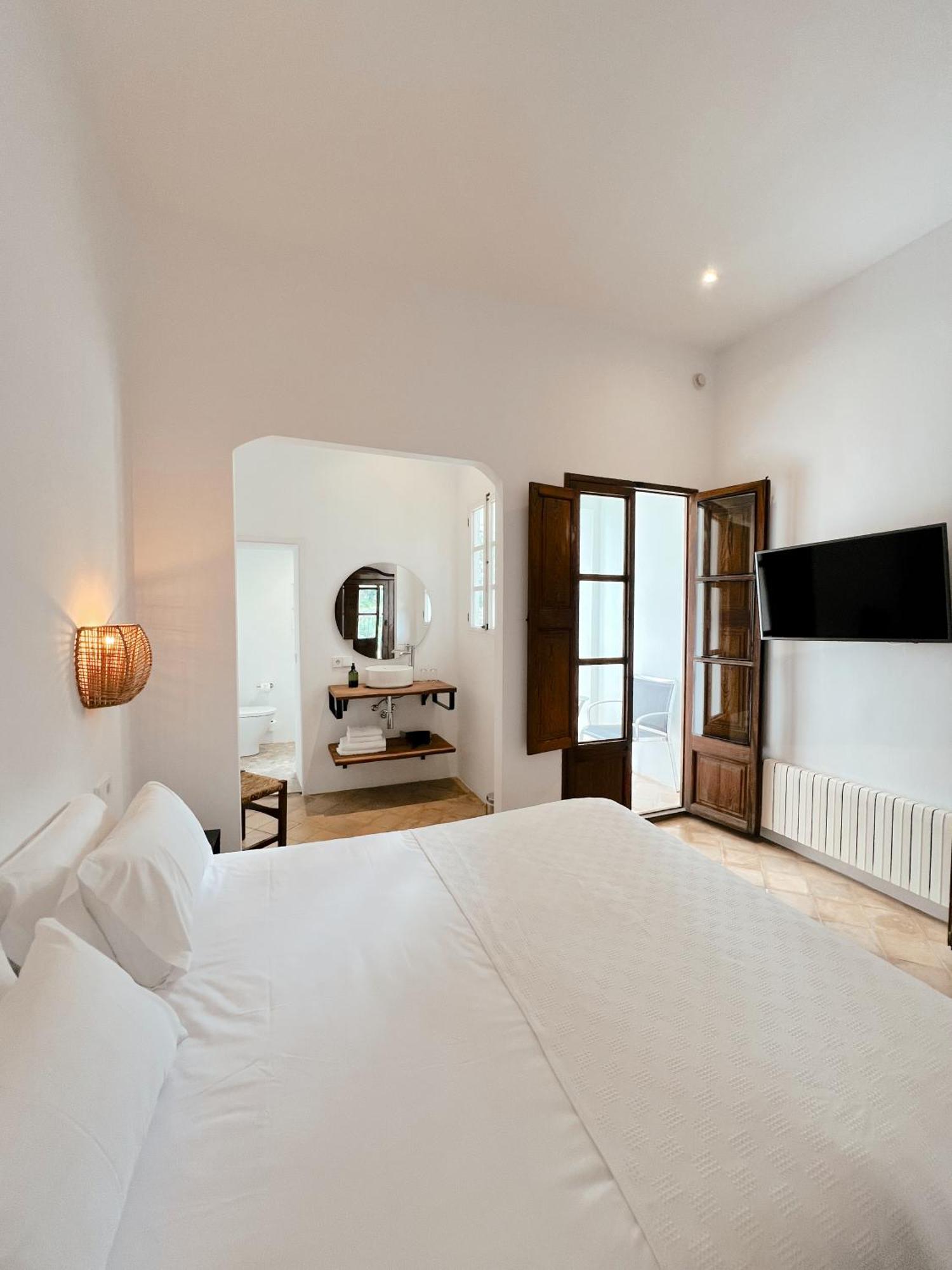 Deluxe Double Room Balcony